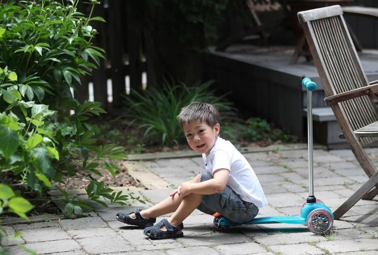 _1osher_on_scooter