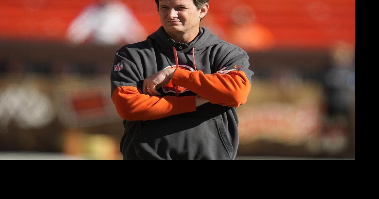 Browns move quickly after 3-14 season, fire offensive coordinator Dorsey and O-line coach Dickerson