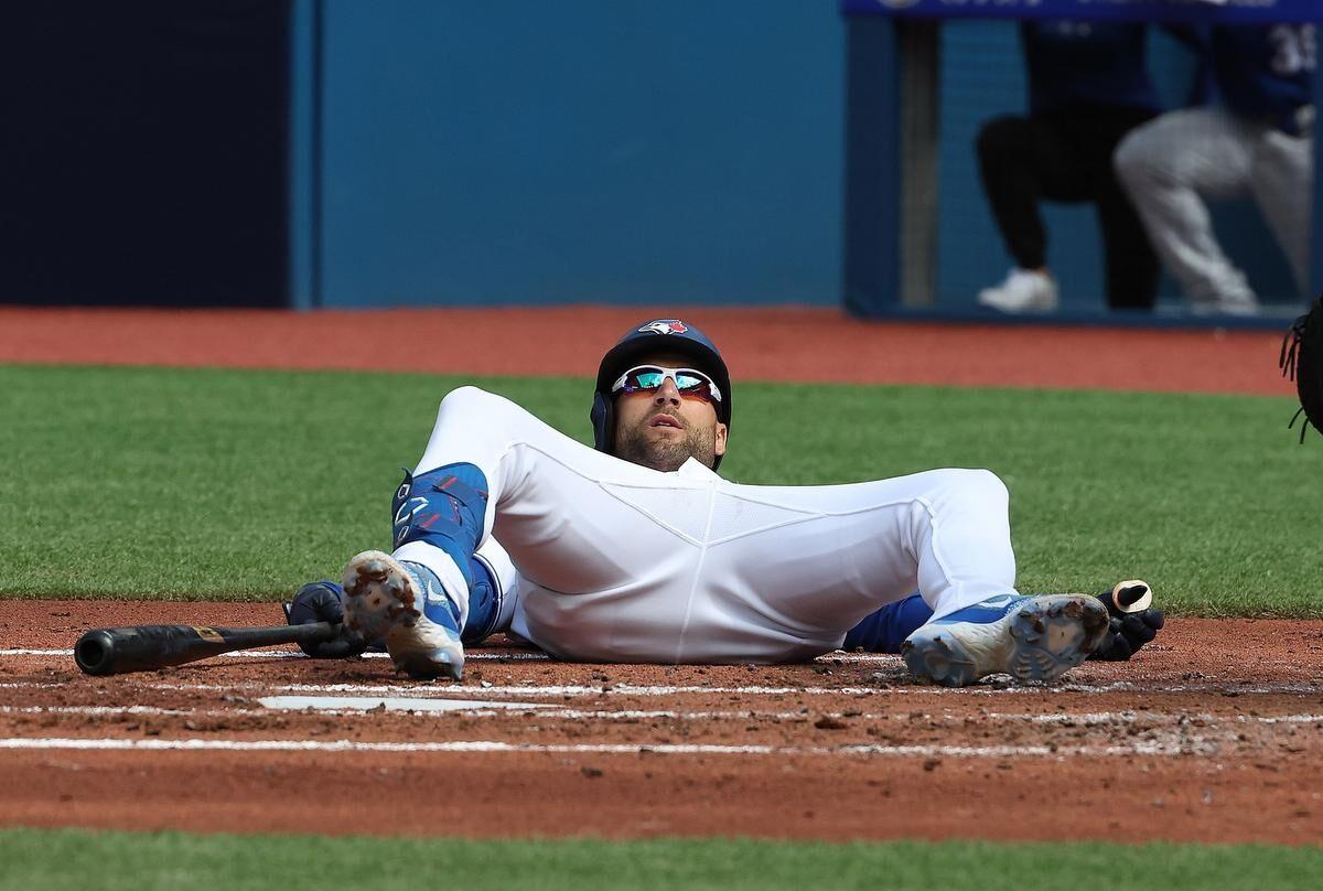 We now know what George Springer was drawing in the dirt and it