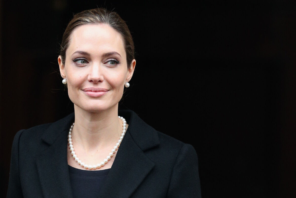 Angelina Jolie Reveals Bell’s Palsy Diagnosis In Vanity Fair Interview