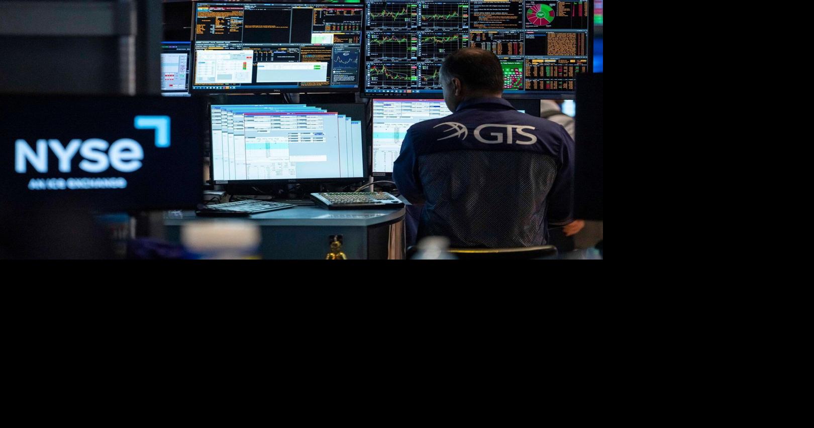S&P/TSX composite down nearly 100 points as financial stocks fall, U.S. markets up