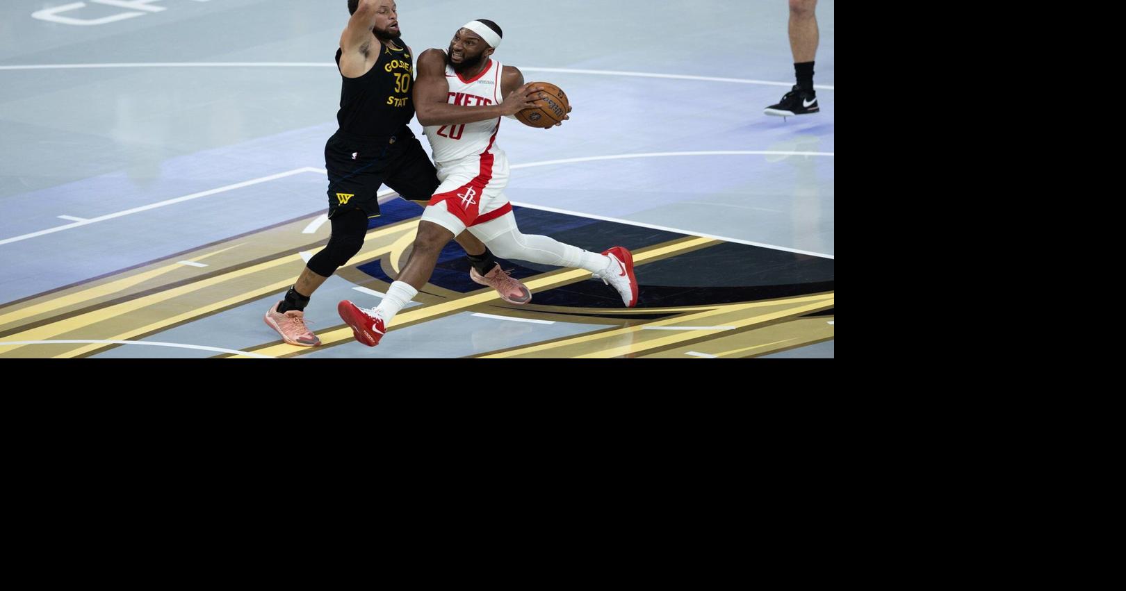 Stephen Curry bruises right quadriceps in Warriors’ loss, will have MRI exam