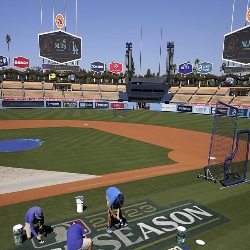 Dodgers' Dave Roberts offers worrying center field update ahead of 2023 MLB  season