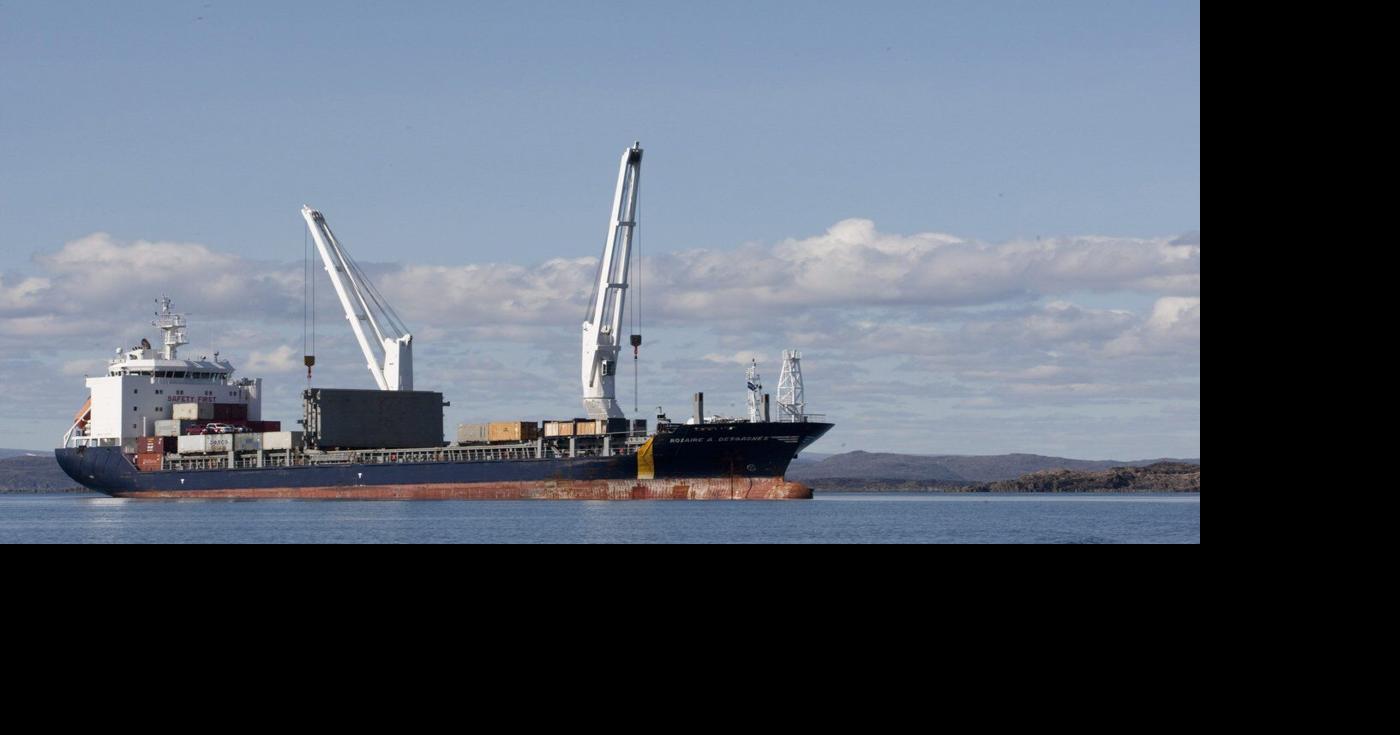 3 Canadians back home after being stuck aboard ship in Persian Gulf