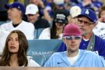 en-jays-dodgers-celebs Hailey Justin.jpg
