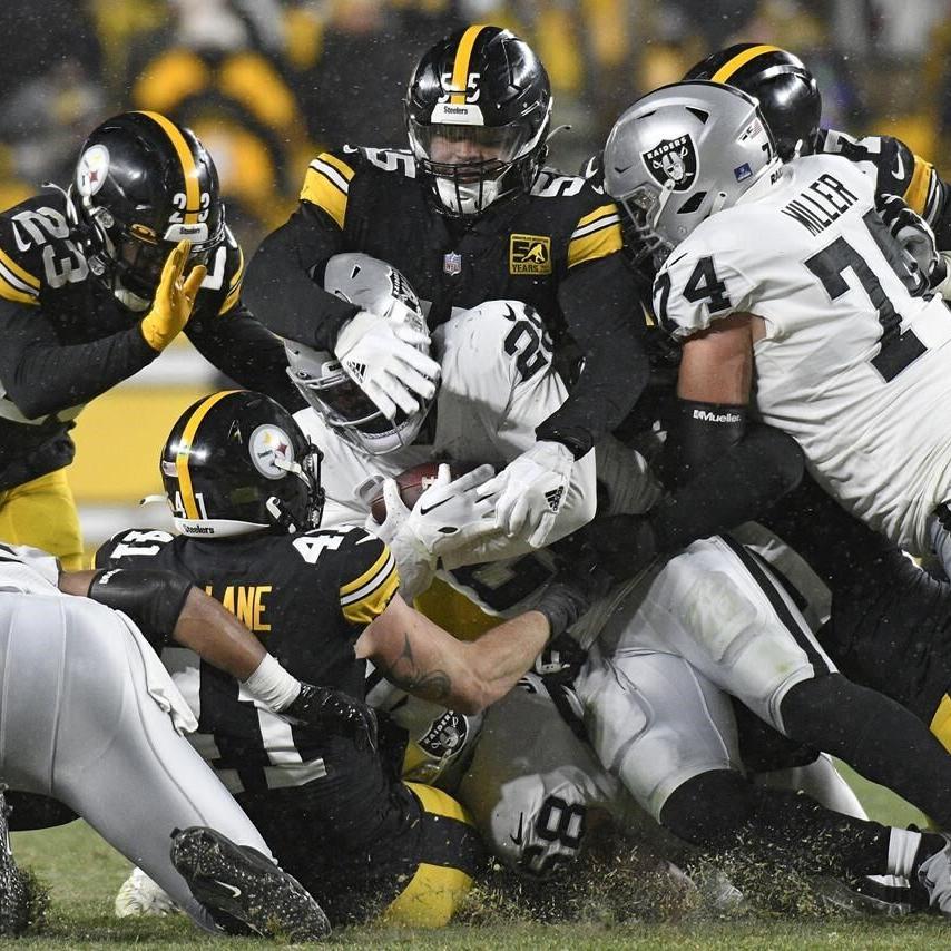 Steelers honor Franco Harris by rallying past Raiders 13-10