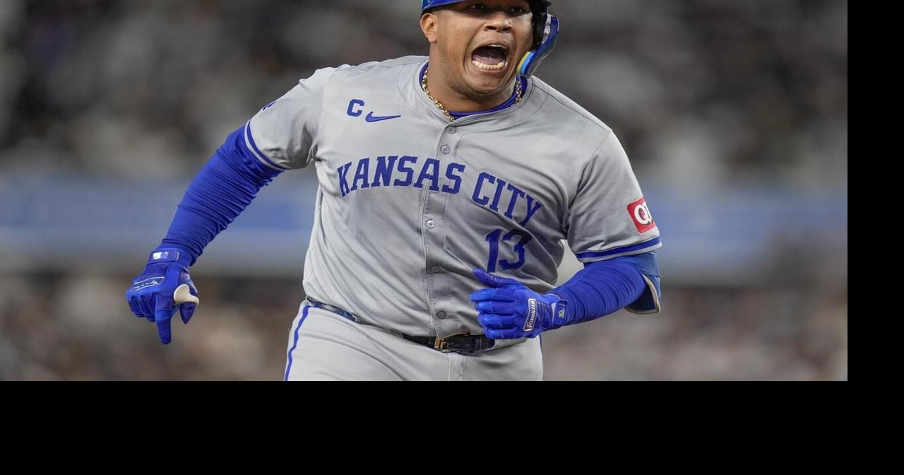 Perez's homer sparks 4-run 4th inning, Royals beat Yankees 4-2 to tie ALDS