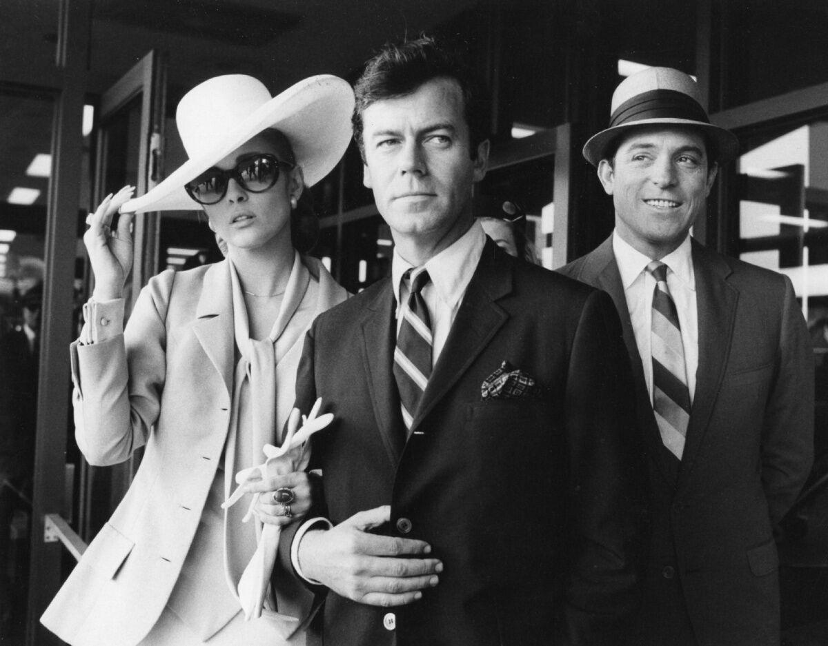 Gordon Pinsents story is the story of Canadian entertainment: Schneller