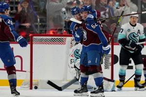 Lehkonen scores go-ahead goal in return from injury as Avalanche beat Kraken 6-3