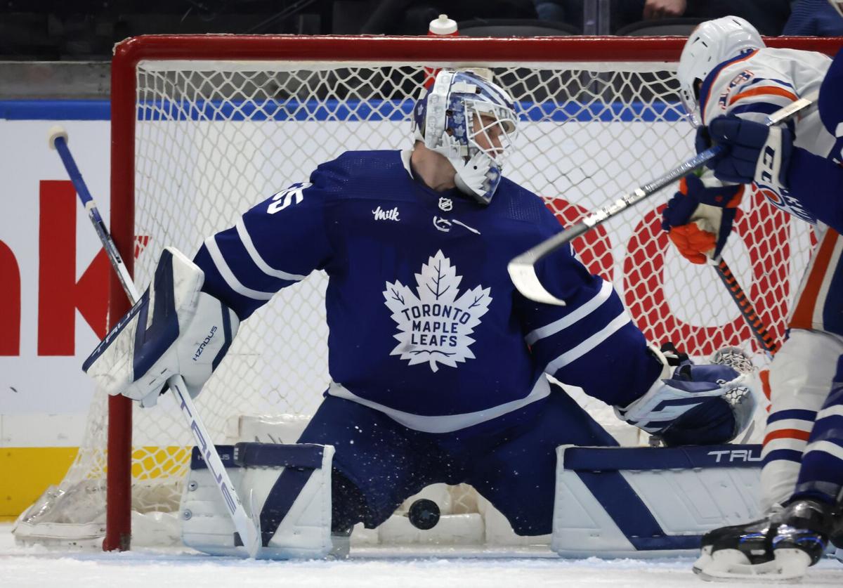 Samsonov;s roller-coaster season earns Leafs' Masterton nod