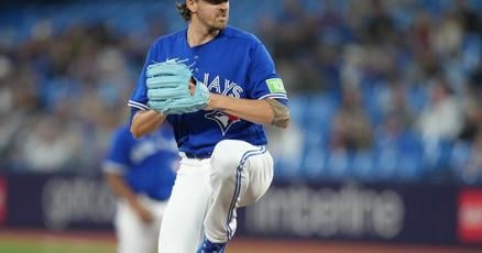 Blue Jays unveil playoff roster ahead of wildcard series opener against Twins Blue Jays unveil playoff roster ahead of wildcard series opener against Twins