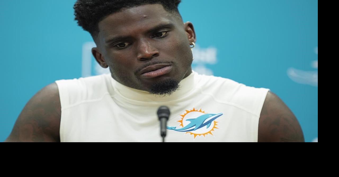 Dolphins WR Tyreek Hill says he's happy in Miami amid trade rumors