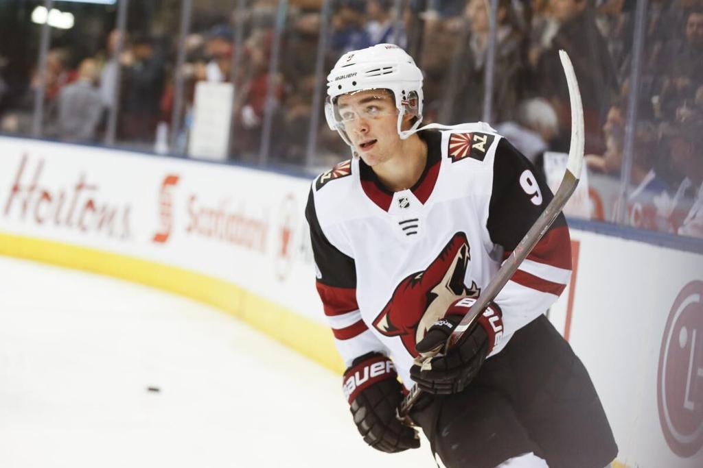 Clayton Keller's agents meet with Coyotes to discuss future