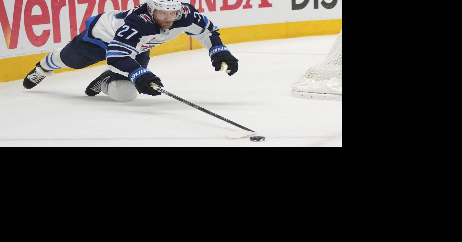 Ehlers leaves Winnipeg Jets for six-year, $51M deal with Carolina Hurricanes