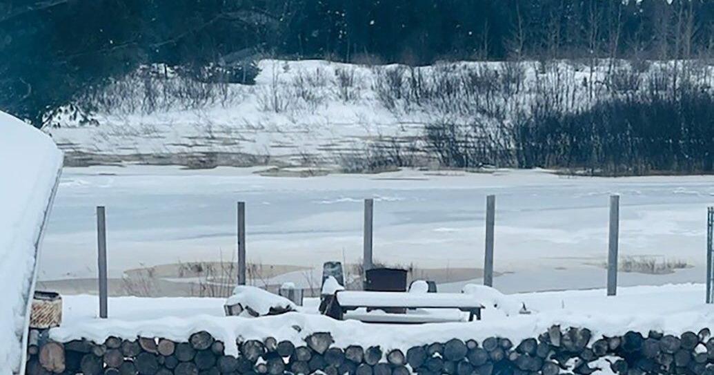 Badger, N.L., mayor says floodwater receding slowly, but partial evacuation remains