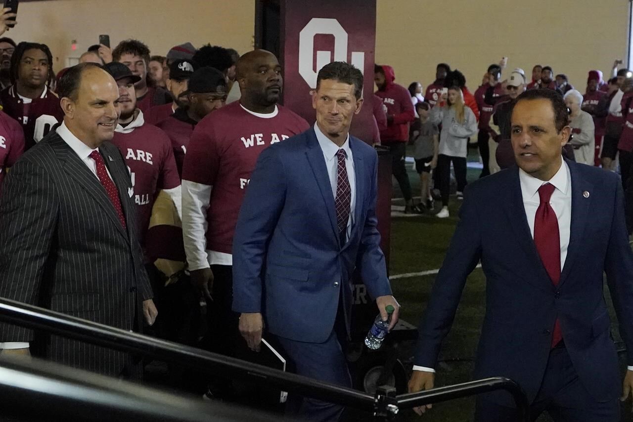 New Oklahoma Coach Venables Hires Lebby, Roof As Assistants