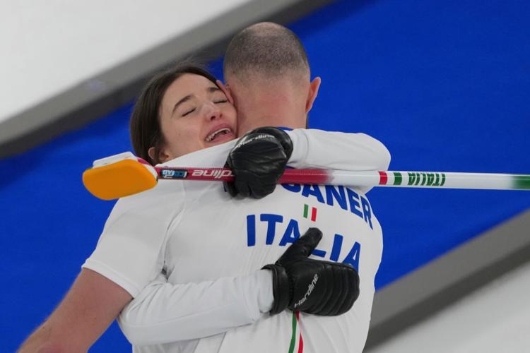 Swedish siblings Isabella and Rasmus Wranå win gold in mixed doubles ...