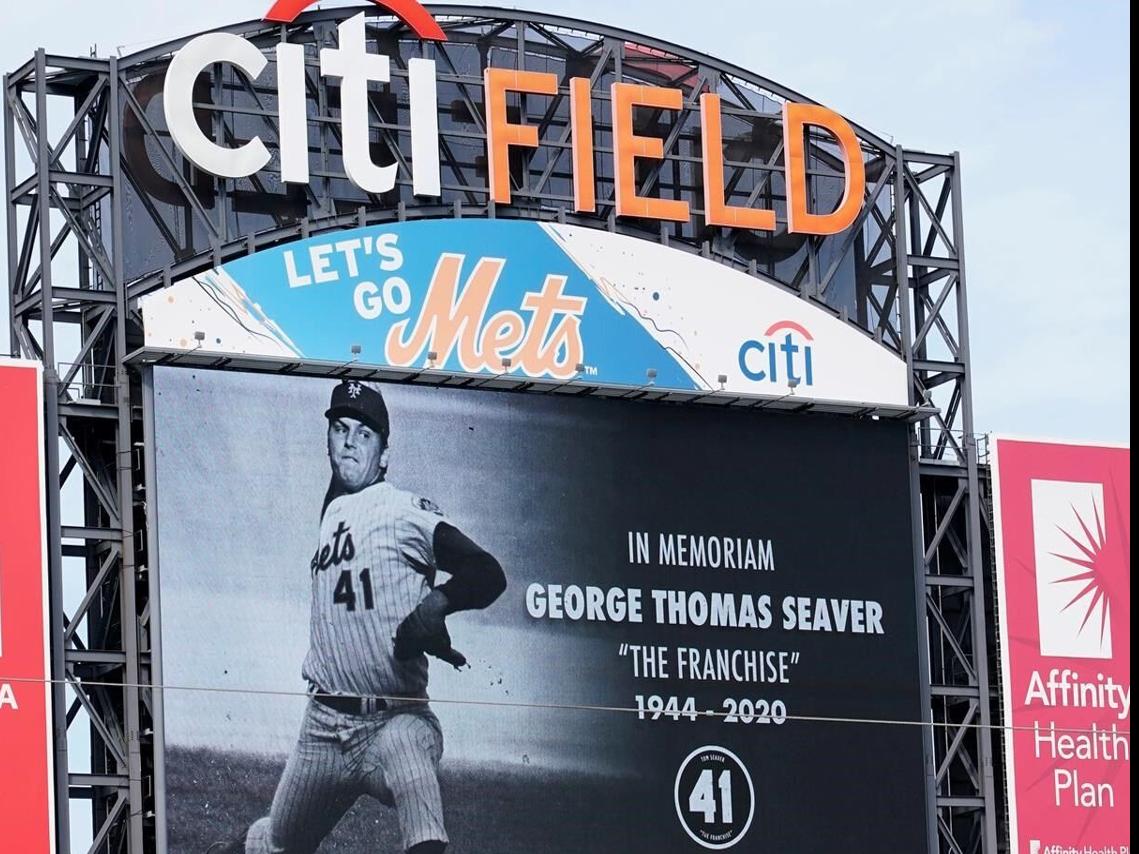 Mets delay unveiling of Seaver statue to opening day 2022