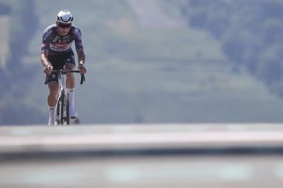 Mathieu van der Poel pulls out of Tour de France with pneumonia