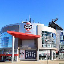 Patriots Hall of Fame in Foxboro helping area students, teachers with ...