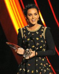 Hunger Games,' Katy Perry win big at People's Choice Awards 