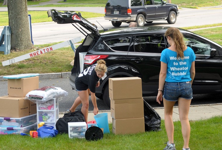 Wheaton College Move In Day Gallery