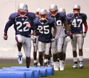 Patriots put Crable on practice squad