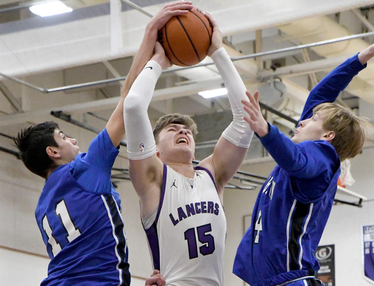 Miaa Boys Basketball Adjustments Key To Lancers Victory Local