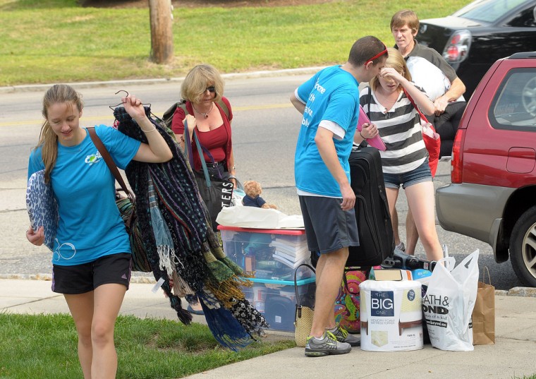 Wheaton College Move In Day Gallery