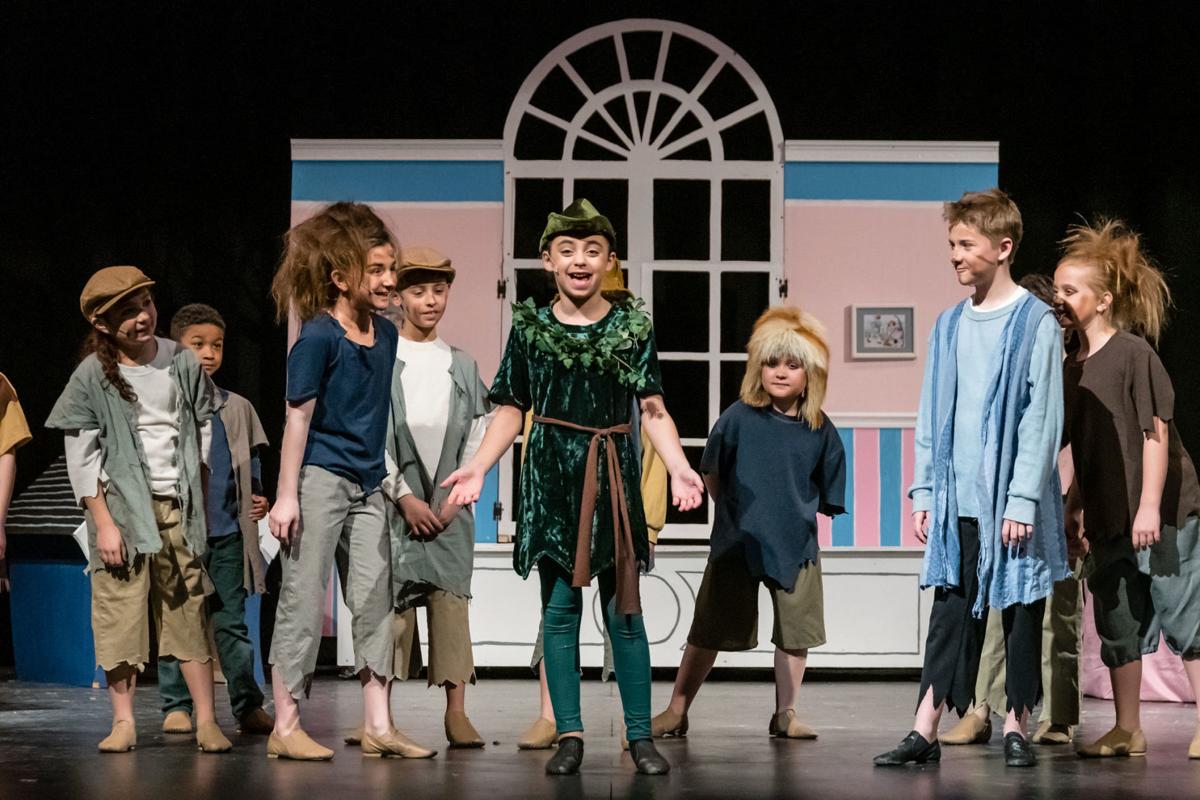 Young Stars Shine In Production Of Peter Pan Jr Local News Thesunchronicle Com