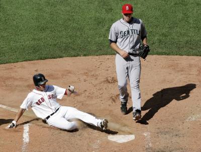 Kevin Youkilis, Dustin Pedroia Bring Red Sox Back to Beat Yankees on  Opening Night - Over the Monster