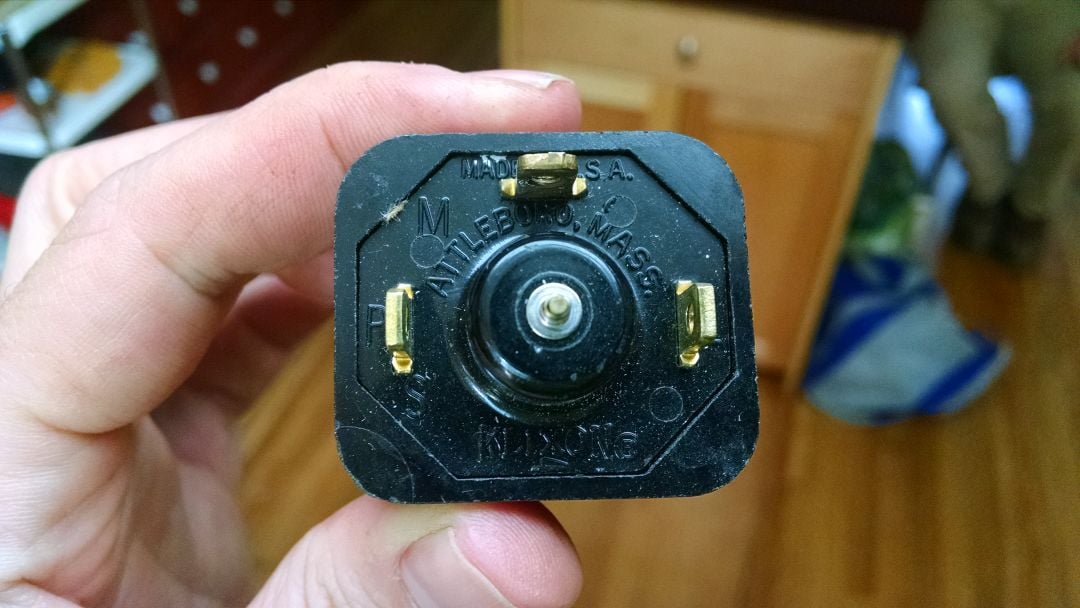 FLANAGAN: Curving into the past with Klixon | Columns | thesunchronicle.com