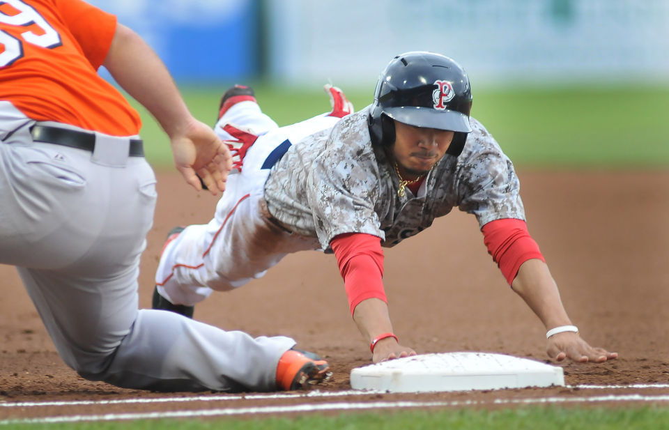 Red Sox's Mookie Betts bounces from baseball to bowling