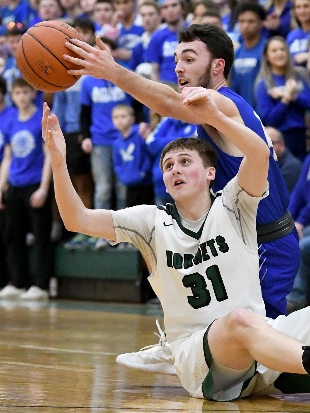 H S Boys Basketball Mansfield Rallies Past Attleboro Into Div