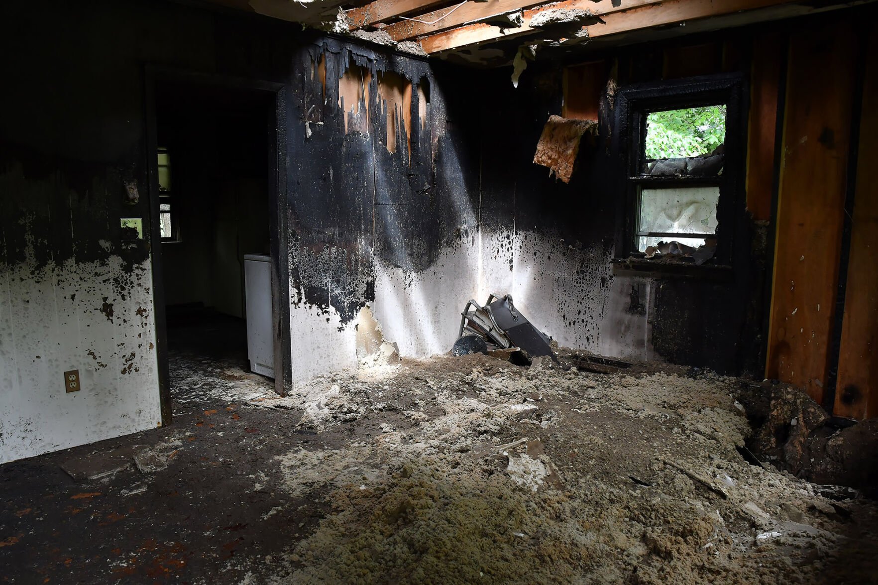 Authorities Investigating 'suspicious' Fire At Vacant Attleboro House ...