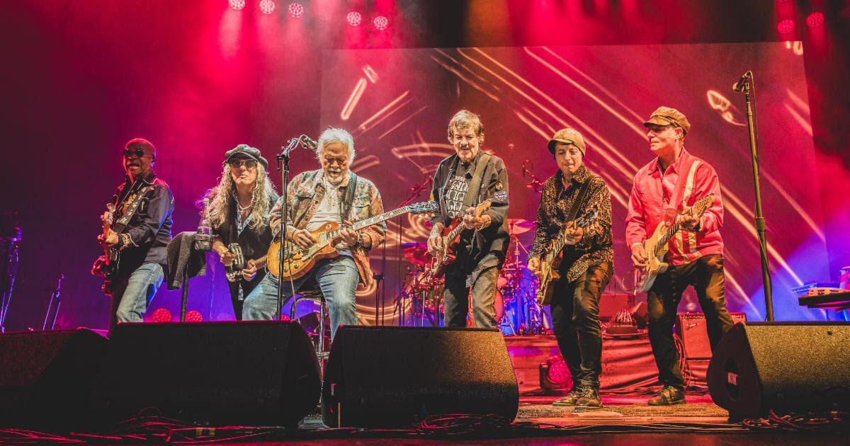Guess Who rock Mohegan Sun with Eagles guitarist Felder