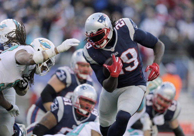 Patriots bring back running back LeGarrette Blount - The Boston Globe