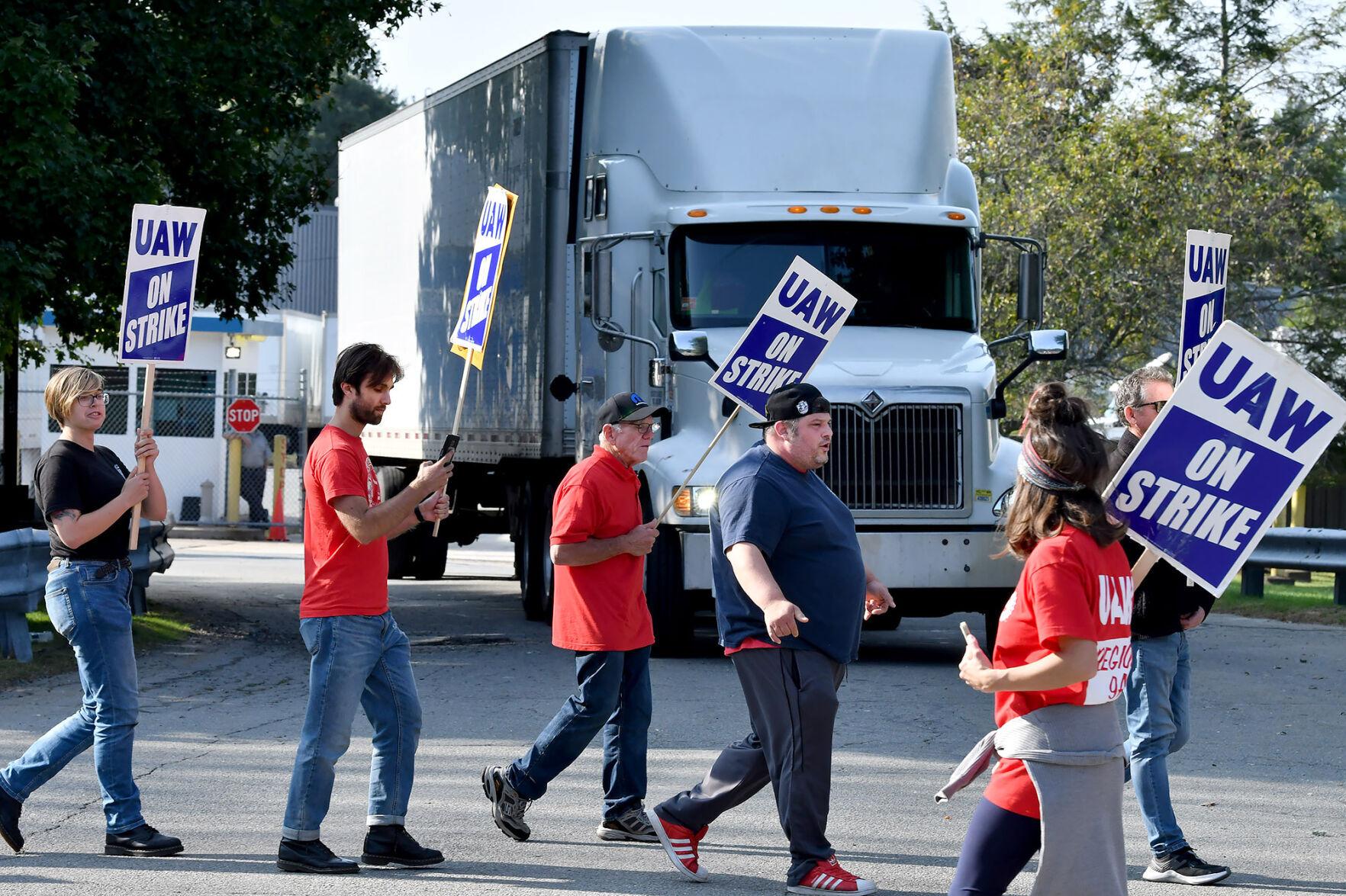 Mansfield auto parts distribution plant to close by 2025 under new UAW