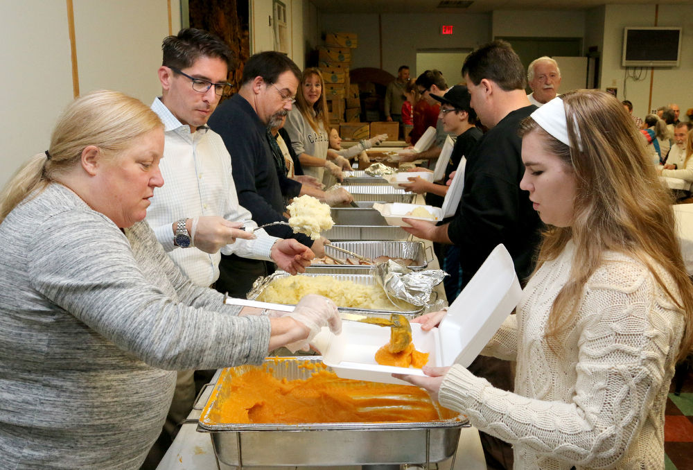 Moose Lodge Thanksgiving Dinner Gallery