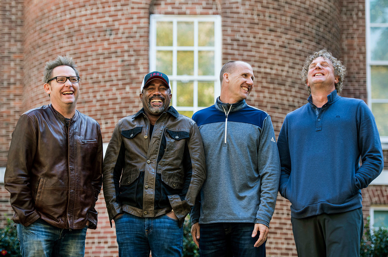 After 10-year hiatus, Hootie & the Blowfish are back with