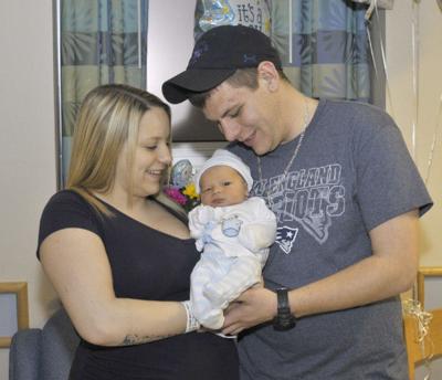 North Attleboro Couple Are New Year S Baby Parents Local News Thesunchronicle Com