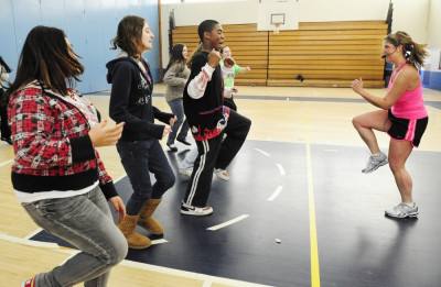 students thesunchronicle wellness ahs fair enjoy school