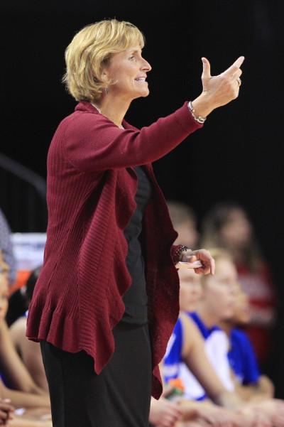 Behn Taking Over At Brown Hoops Local Sports Thesunchronicle Com