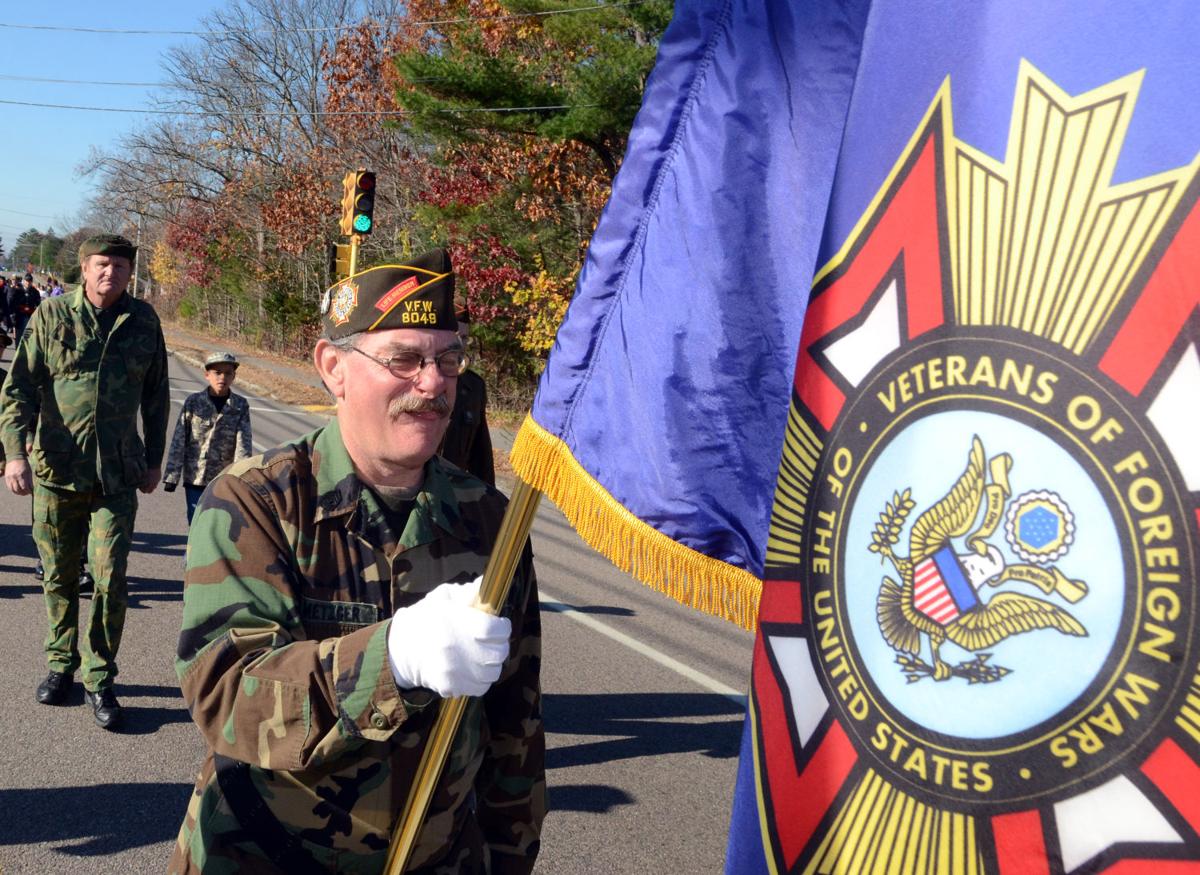 Norton Salutes And Honors Veterans With Parade Ceremony Local News Thesunchronicle Com