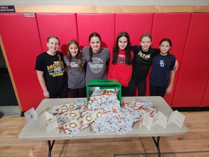 North Attleboro Middle School students make holidays brighter for