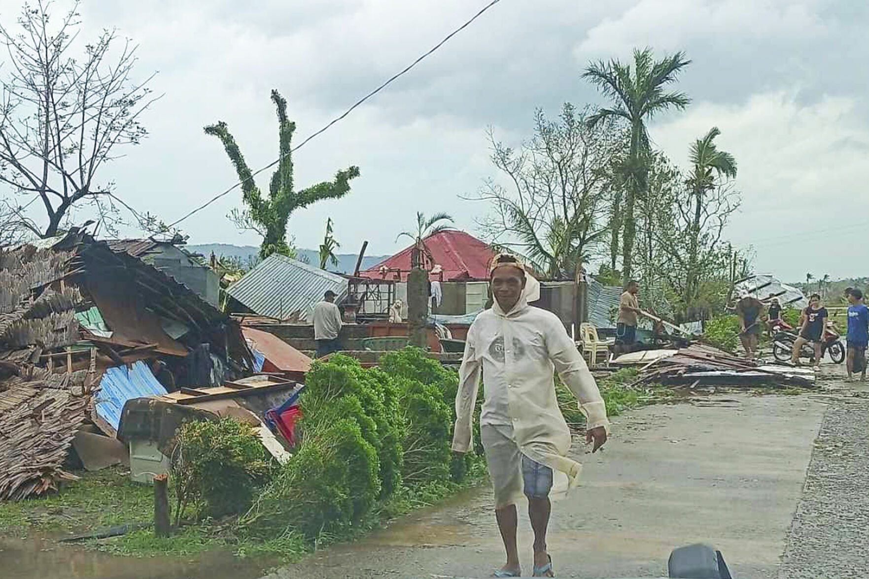 Typhoon Man-yi Leaves 7 Dead In Philippines And Worsens Crisis From ...