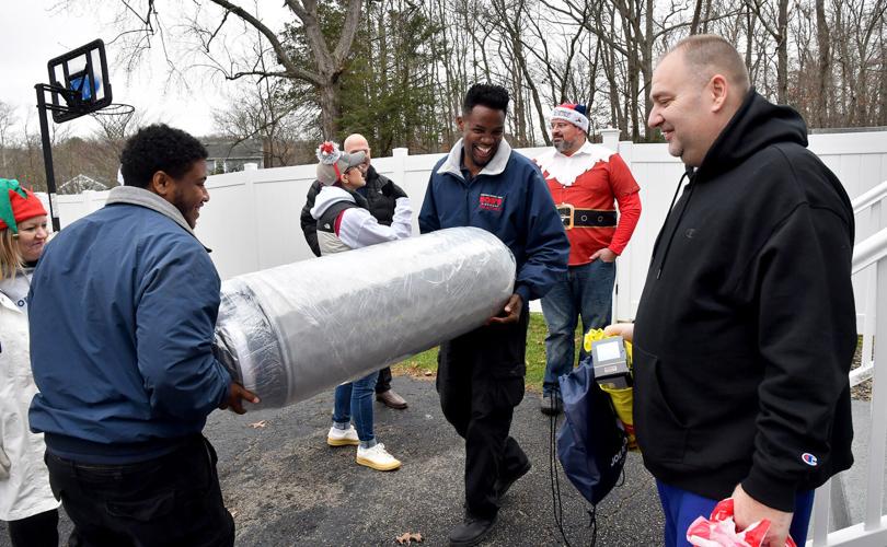 Andruzzi Foundation, Bob's deliver mattresses to Attleboro, North