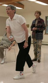 Seniors get into the game | Local News | thesunchronicle.com