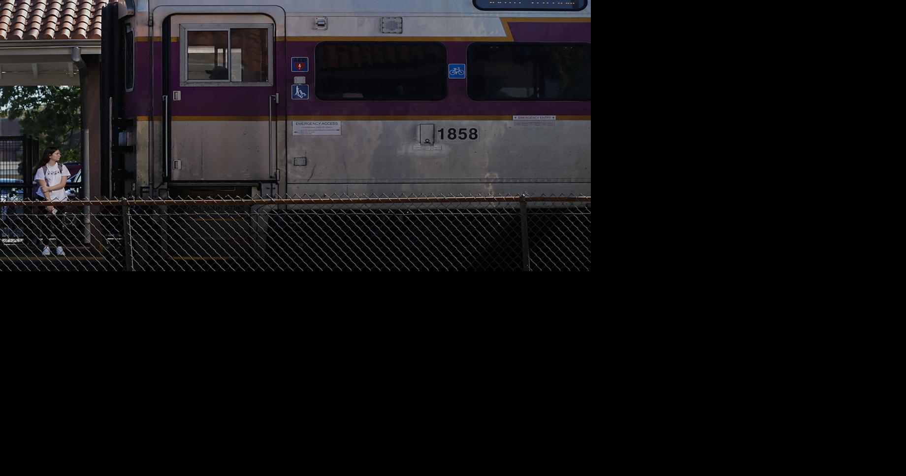 T board OKs new locomotives as advocates urge full electrification