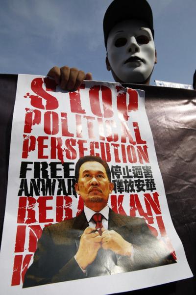 Malaysia's Anwar makes final appeal in sodomy case ...